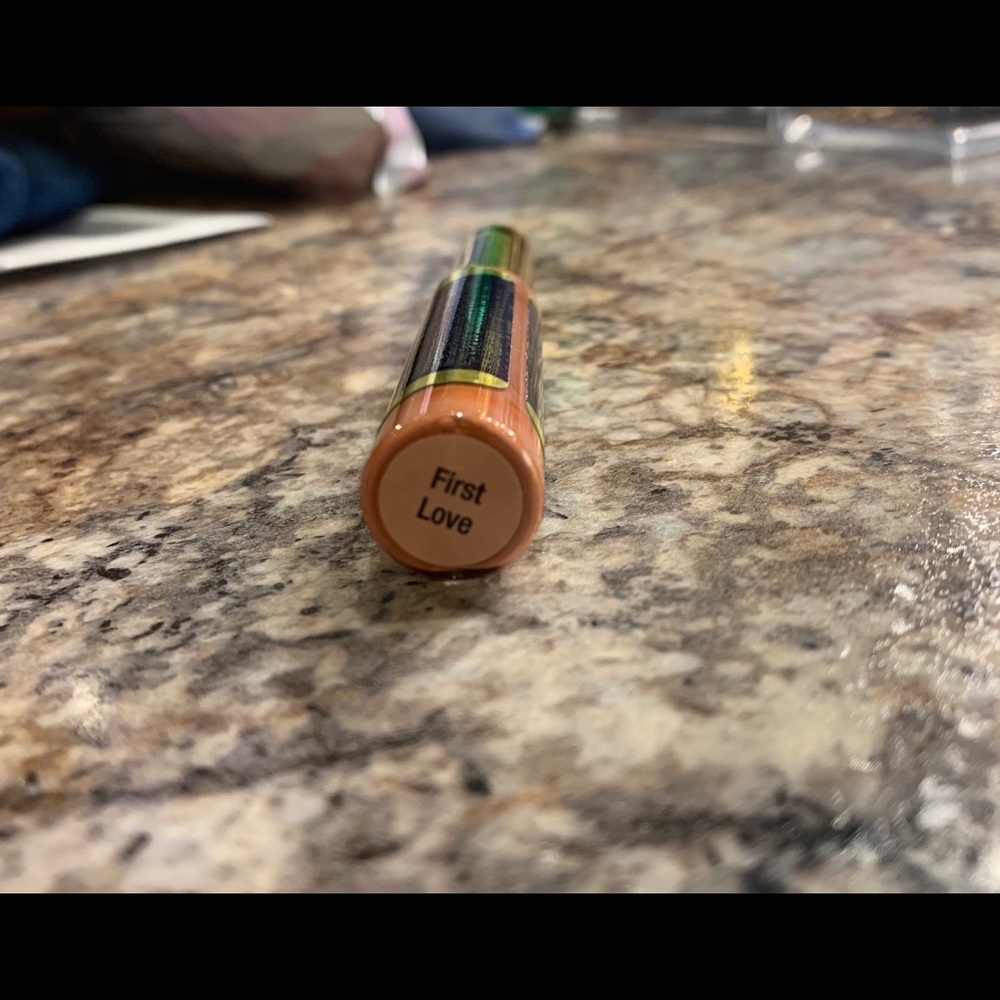 LipSense - First Love - Picture 3 of 4
